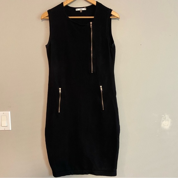 Sioni Dresses & Skirts - Sioni Black Sleeveless Sheath Mini Dress